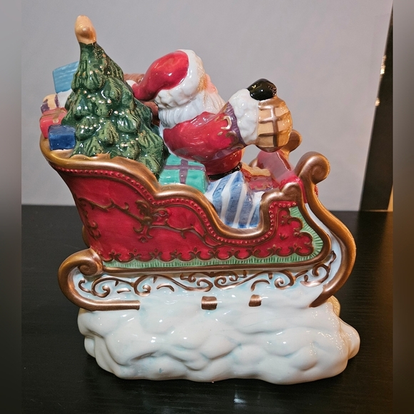 KIRKLAND Signature SANTA & SLEIGH with REINDEER CANDLE HOLDERS 2 PC Set Holidays - Picture 7 of 16